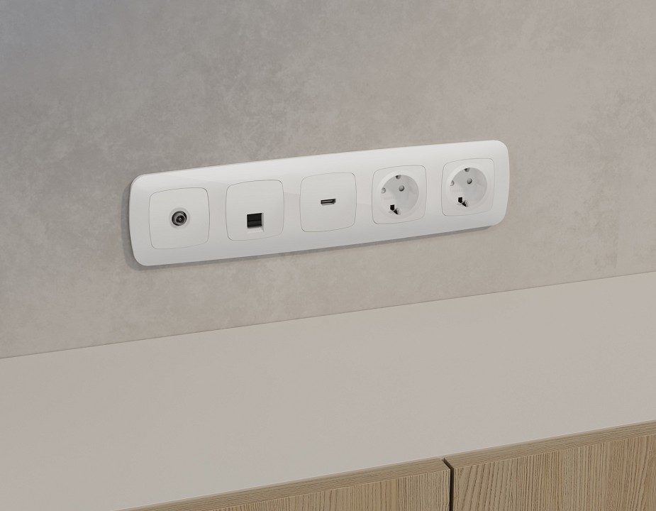 Розетка Ethernet RJ-45 и со шторками, без рамки Ambrella Volt OMEGA MO112005, фото 2