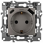 Розетка с заземлением и со шторкой и 2хUSB, без рамки Эра Эра 12 12-4108-16, фото 1